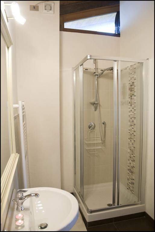 Il Giardino Di Iside Bed & Breakfast Roletto Bagian luar foto